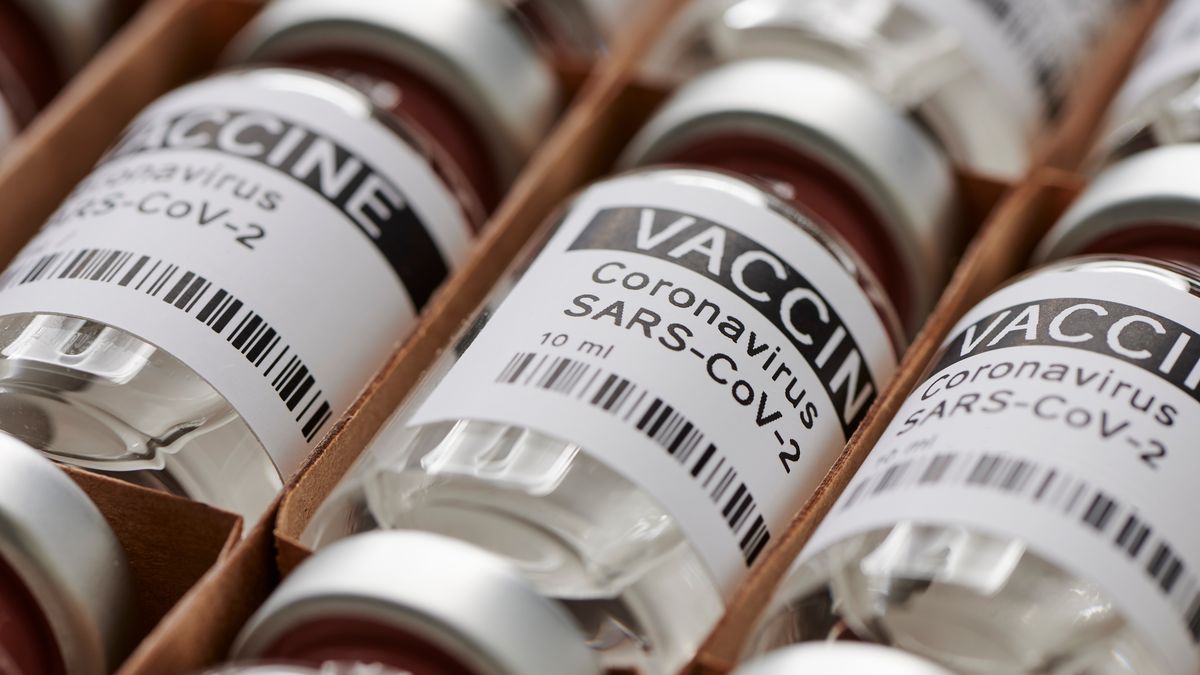 Další rekordní den v očkování. Praktici ale na vakcíny stále čekají